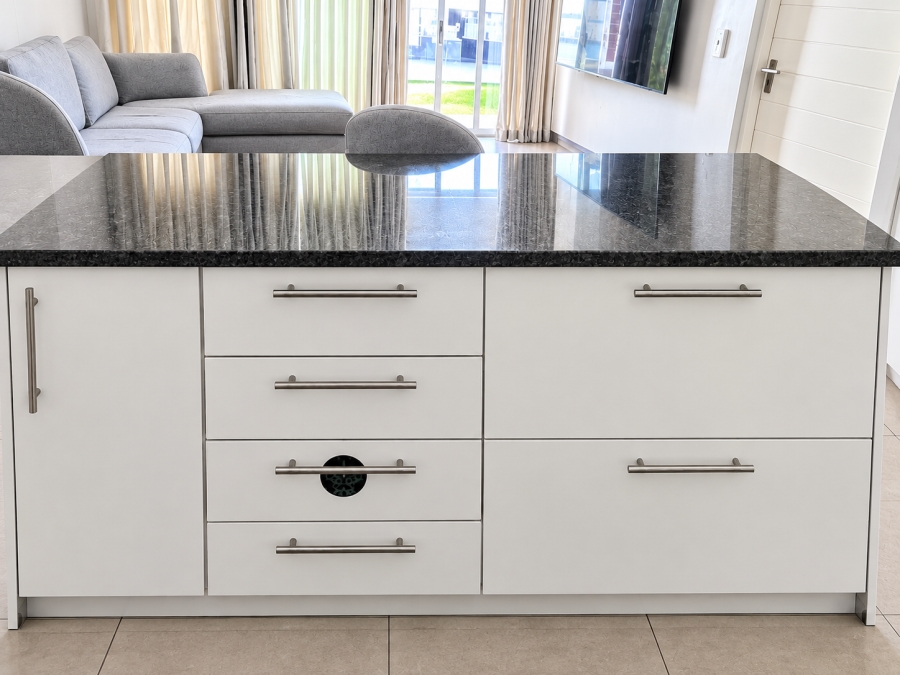 2 Bedroom Property for Sale in Parklands North Western Cape